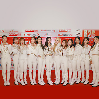 LOONA (Girl Group)