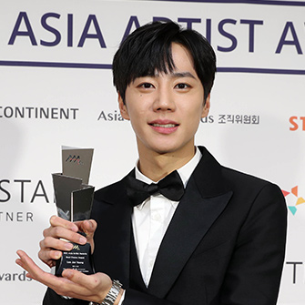 Lee Jun Young